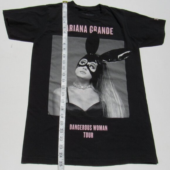 Ariana Grande Dangerous Woman World Tour 2017 Bunny Mask Graphic T-Shirt Size XS - Picture 8 of 8